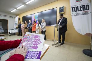 A abertura do IV Seminário Mulheres em Foco aconteceu nesta terça-feira (18) na Escola de Administração Pública do Município de Toledo